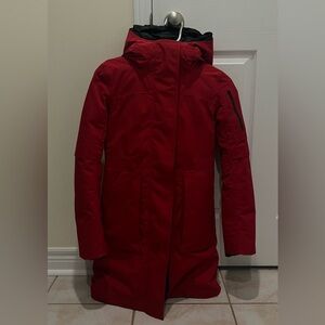 Lululemon Women’s winter warrior 3-1 parka